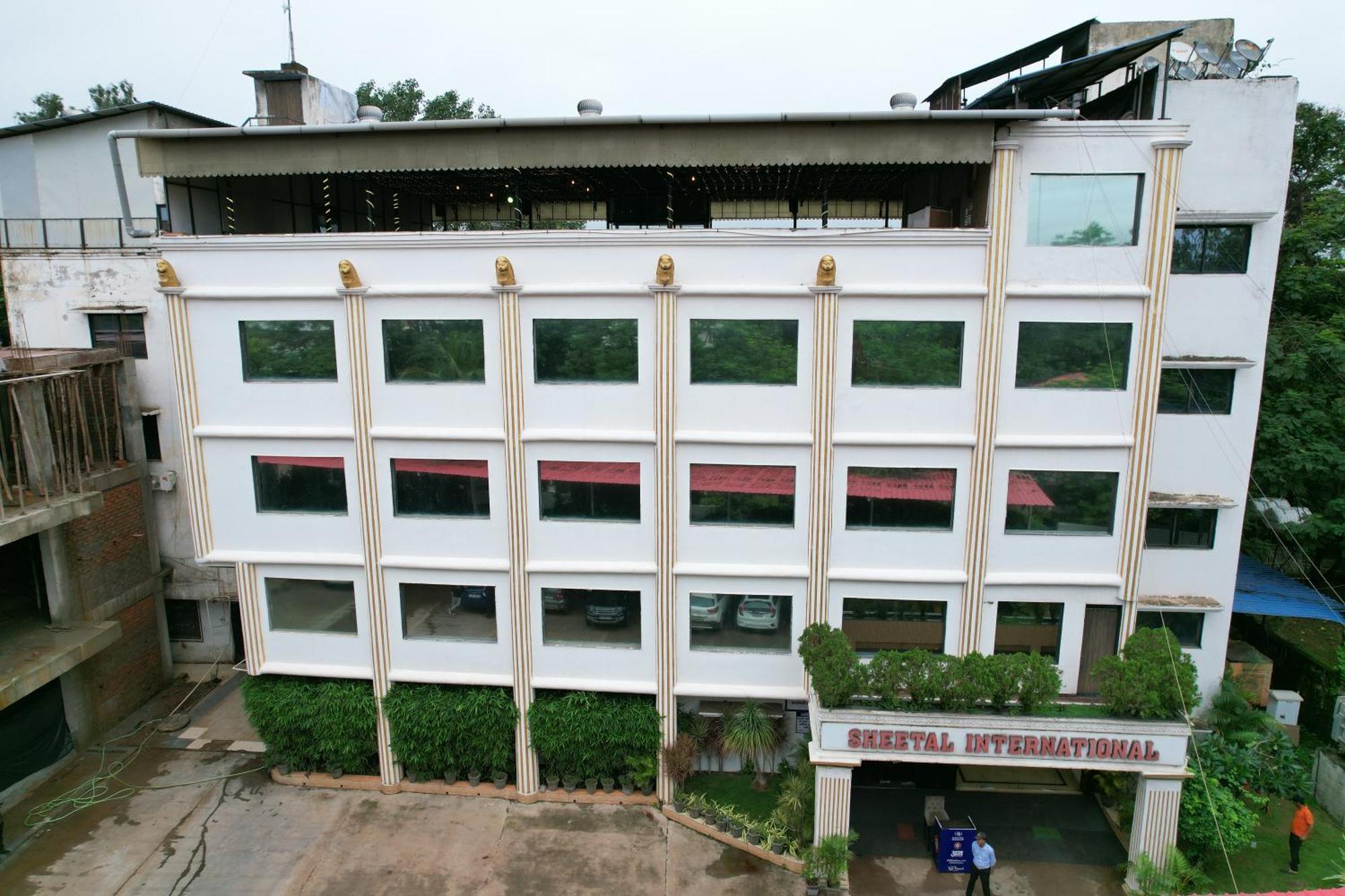 Sheetal International Hotel Raipur  Ngoại thất bức ảnh