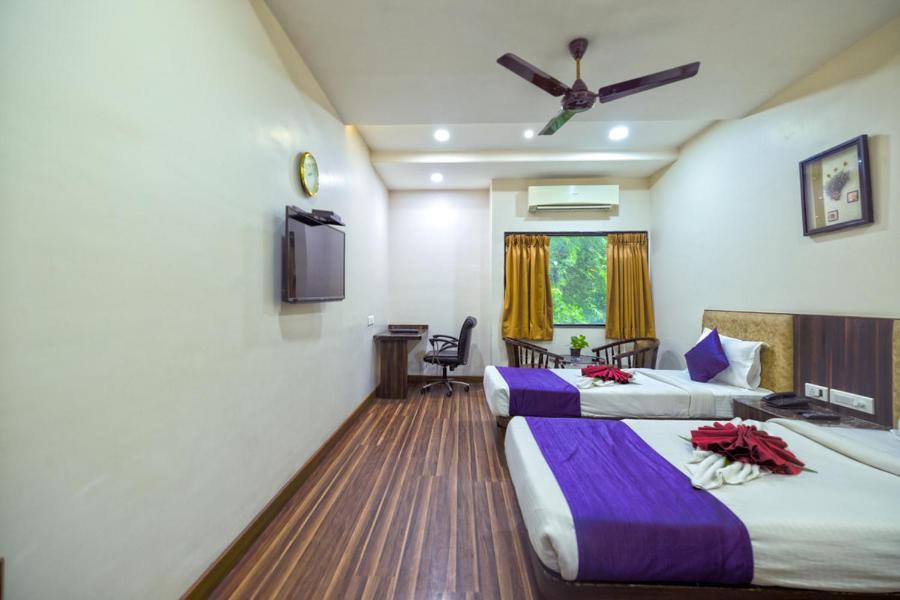 Sheetal International Hotel Raipur  Ngoại thất bức ảnh