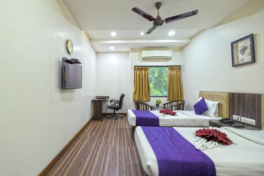 Sheetal International Hotel Raipur  Ngoại thất bức ảnh