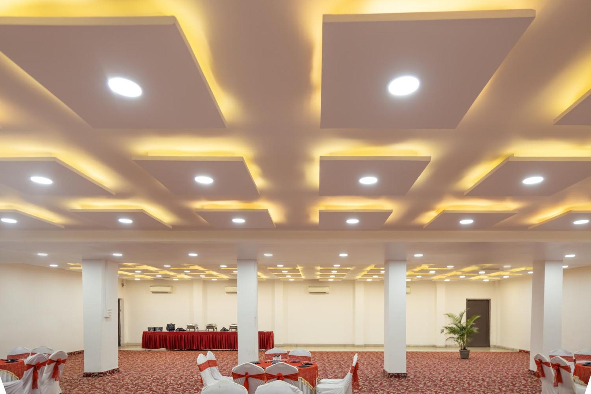 Sheetal International Hotel Raipur  Ngoại thất bức ảnh