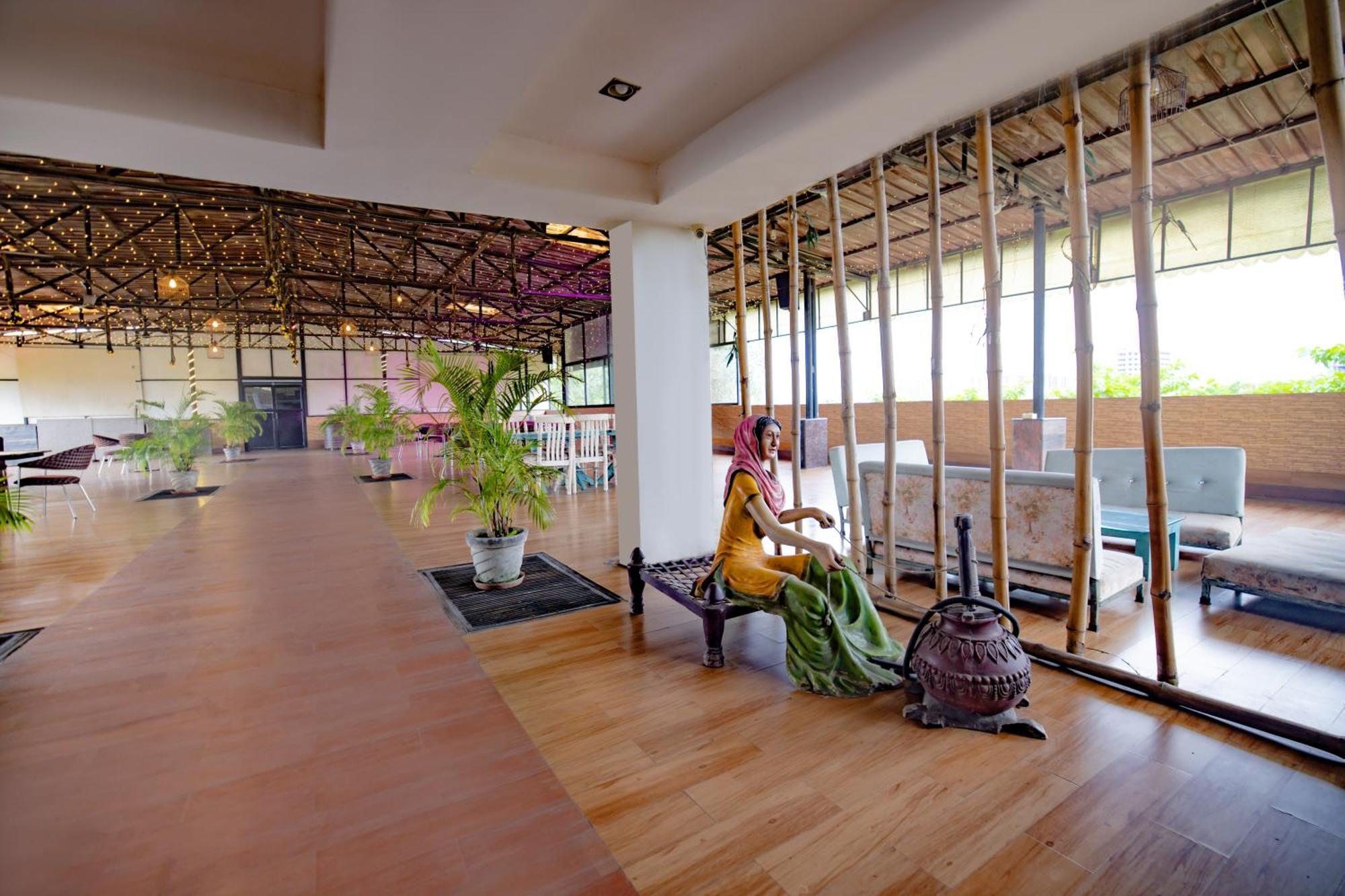 Sheetal International Hotel Raipur  Ngoại thất bức ảnh